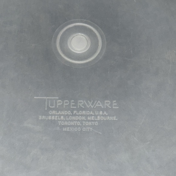 VTG Clear Tupperware Oval Food Storage (Ham) Container Bowl with Lid - Picture 6 of 14